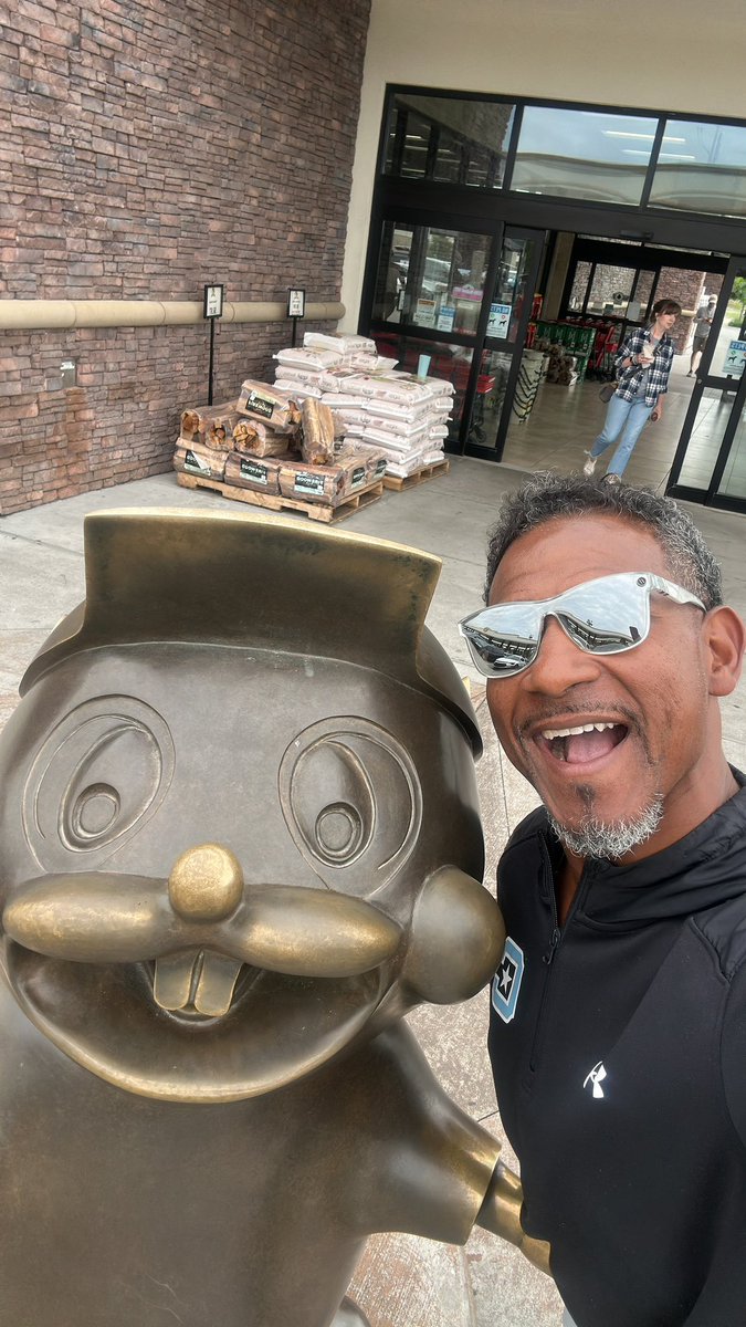 CoachRAPinilla's tweet image. Cmon nah… Yall Already Knooooow THOOOOOO! #Bucees #ACE
