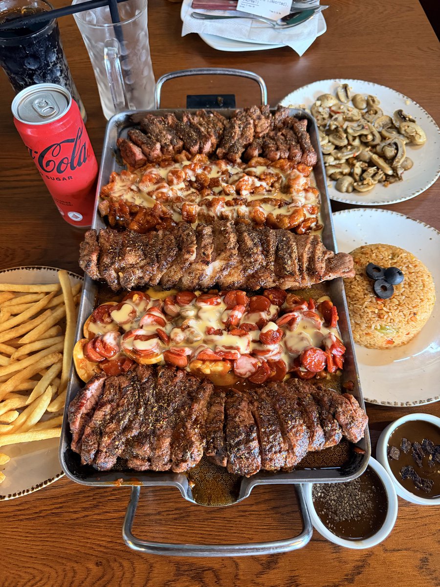 Oshin_Tsuyu's tweet image. Came for romance, left with high blood pressure! 🫣
Date night at Texas Flame Dhaka
#datenight #steak #friday #foodie