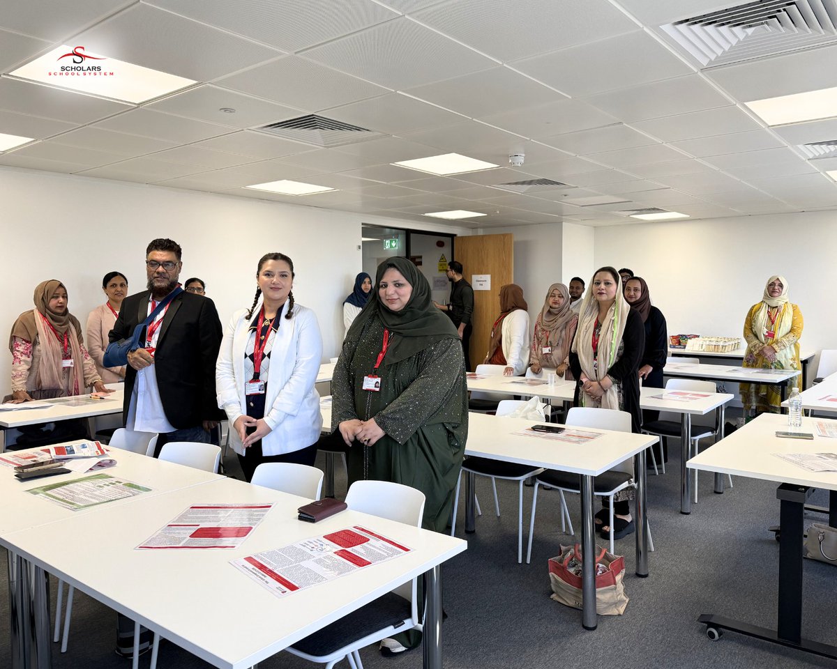 ScholarsSystem's tweet photo. A great showcase from our Health & Social Care students!🎓✨

Students from Birmingham and London presented their independent end-of-term poster projects, demonstrating their knowledge, dedication, and passion for the field.

The day ended on a high with a celebratory food party - a perfect way to recognise their hard work and achievements!🎉
.
.
.
.
#ScholarsSchoolSystem #EducationForAll #LeedsTrinity #LeedsTrinityUniversity #OfficeForStudents #MatureStudent #HigherEducationMatters #WideningParticipation #AcademicExcellence #HealthandSocialCare