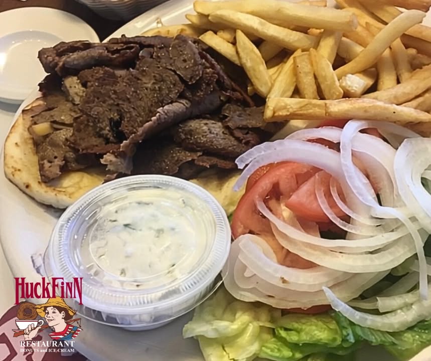 HFRestaurant's tweet image. Have you tried Our Gyro with Fries, onion, tomato, &amp;amp; homemade tzatziki sauce? Huck Finn offers a wonderful selection of Sandwiches, Burgers, Salads &amp;amp; Cold Plates, Dinners &amp;amp; Specials of the Day! 
Visit our website huckfinnrestaurant.com

#Gyro #HuckFinn #Chicago #OakLawn