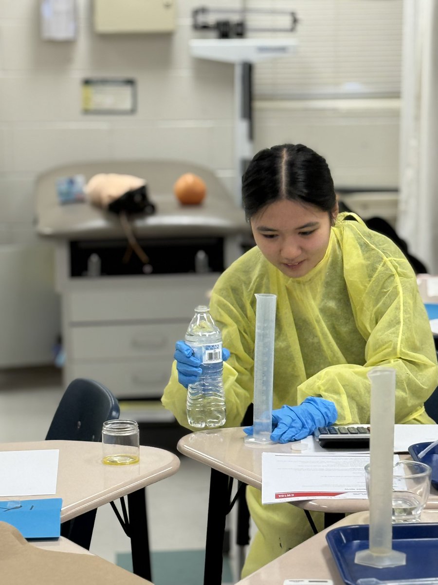 HOSANERD's tweet photo. Rowe pharm tech making “PoohPooh Be-Gone” Spray.. have to get those numbers right to make it work !! #HealthcareHeroesInTheMaking
@RoweCTE @McAllenISDCTE @Rowe006 https://t.co/9RQiq12SE8
