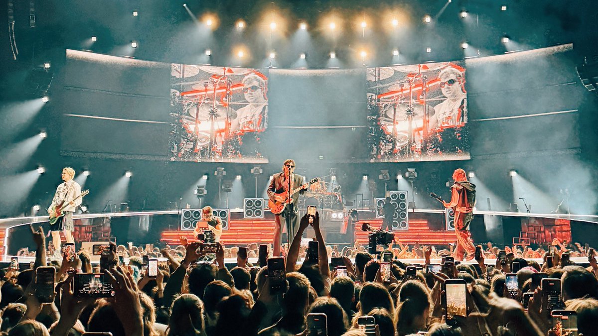 mmarcelandreas's tweet image. Next concert highlights of 2026:

➡️ Kicked off by The Boxer Rebellion 
➡️ next up a great show by The Cribs
➡️ then over to 5 Seconds of Summer
➡️ and closed out with soulful Miguel

#berlin #concerts