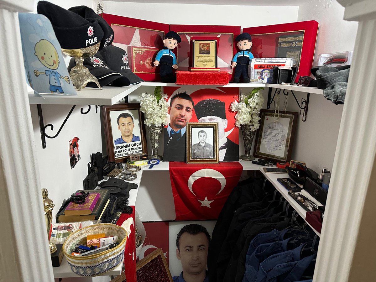 📍Şehit Ailesi Ziyareti 

Milletvekilimiz Sayın <a href="/sebnembursali/">Şebnem Bursalı Aksoy</a> ile şehidimiz İbrahim Okçu’nun kıymetli ailesine ziyarette bulunduk. 

Tüm şehitlerimizin ruhu şad olsun. 

<a href="/Akparti/">AK Parti</a> 
<a href="/abuyukgumus/">Ahmet Büyükgümüş</a> 
<a href="/akpartiizmir/">AK Parti İzmir</a> 
<a href="/Bilalsaygili/">Bilal Saygılı</a>