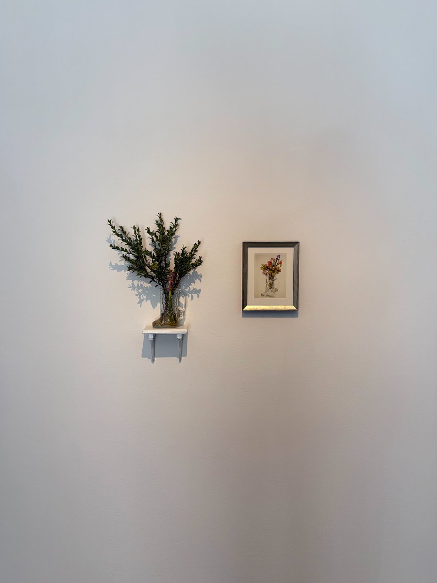 PLUGINICA's tweet photo. Our current exhibition 'Transcendence' featuring April Hickox &amp; Sheila Spence is on view until 6PM tonight✨️

'Transcendence' draws inspiration from the history of floral paintings, exploring the impermanence of life, the passage of time. https://t.co/TLGckDgMq7