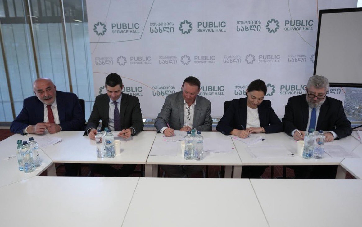 BlockEnergyplc's tweet photo. Aspect Georgia LLC has been confirmed as a new investor following engagement with the Government of Georgia 🇬🇪

🔹 Up to $95m committed 
🔹 Investment aligned with existing production-sharing agreements (GOGL &amp; GOG SLADS)
🔹 GOG SLADS is 100% owned by #BLOE https://t.co/VPn6U3t14g