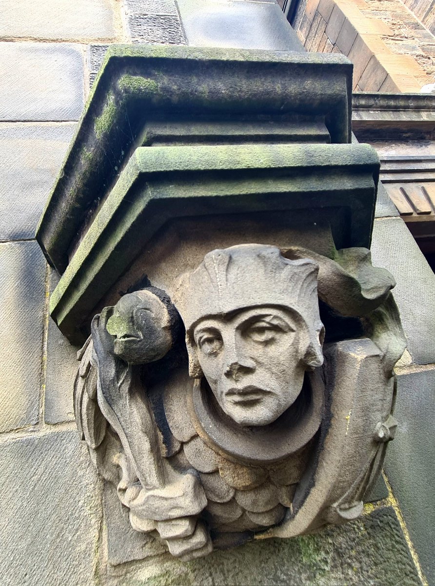 is_glasgow's tweet image. Love this figurative corbel by Archibald Dawson on the west range of the main buildings of Glasgow University.  It consists an angel carrying a sword and a shield with a set of scales on it, and is possibly a representation of St Michael.

#glasgow #sculpture #architecture