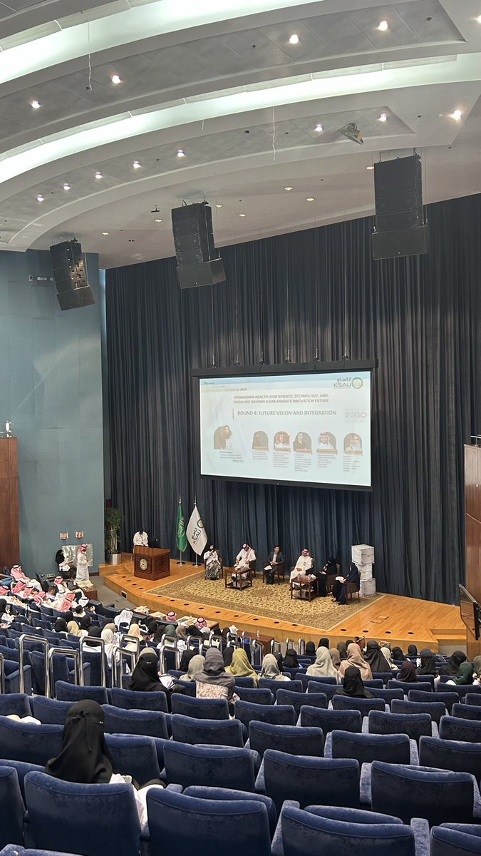 lara_kalkattawi's tweet photo. Day 2🌟
#8th_Annual_Research_Innovation_Symposium https://t.co/Gn2ni86Ckp