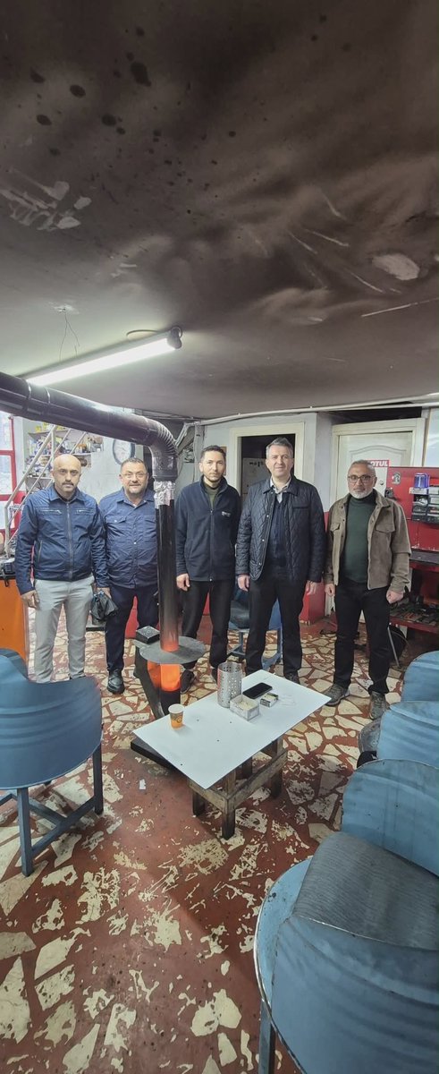Ayhan Üşdi tweet media