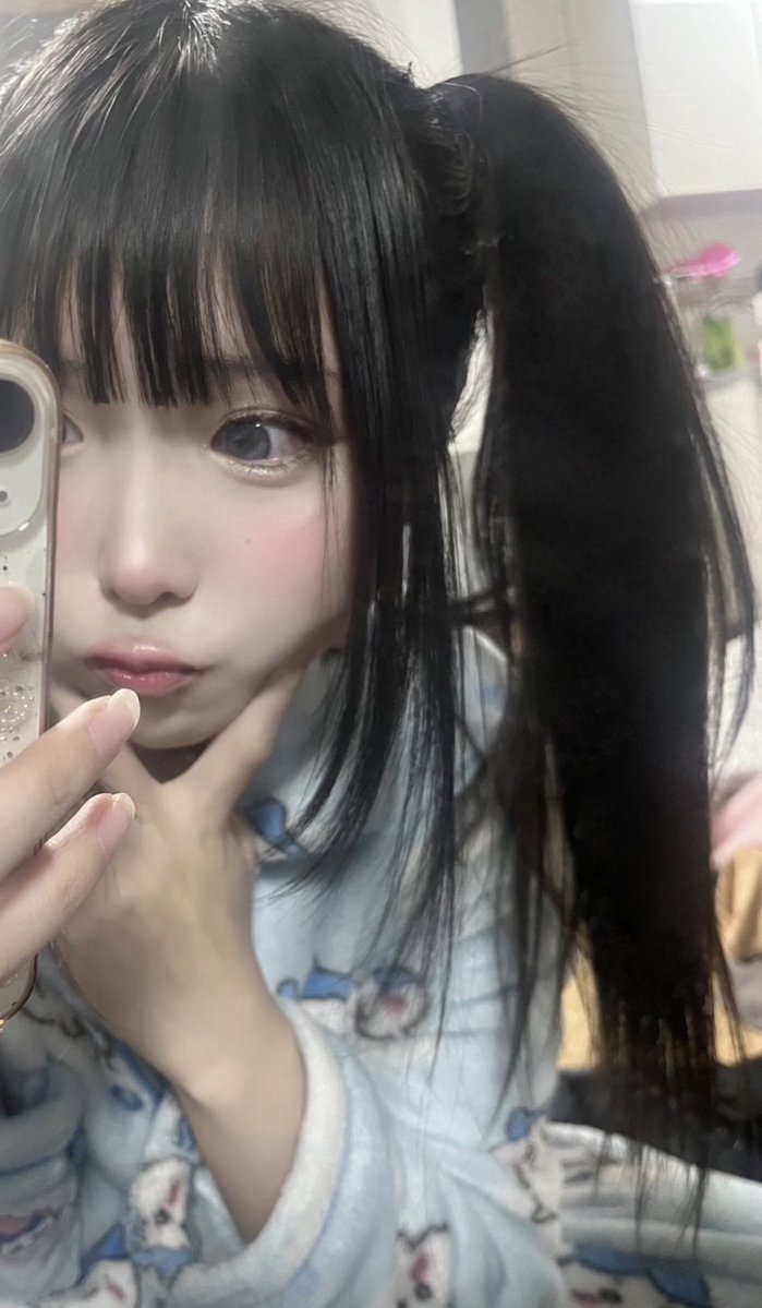 ましろ tweet media