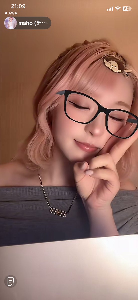 Id17CPkqu871's tweet photo. Chegoのmahoちゃん🥰
配信でめちゃ名前呼んでくれた!嬉し🥰
恋のElectricほんと好き〜何回もリピートして聴いちゃう歌🎤
生歌聴きたいね〜😆
5/15メンバーのkotoneちゃんの生誕ライブで会えるの楽しみにしてるにょ🥰
表情が尊すぎる可愛い写真😍
#Chego
#maho https://t.co/UcPHIjb3m4
