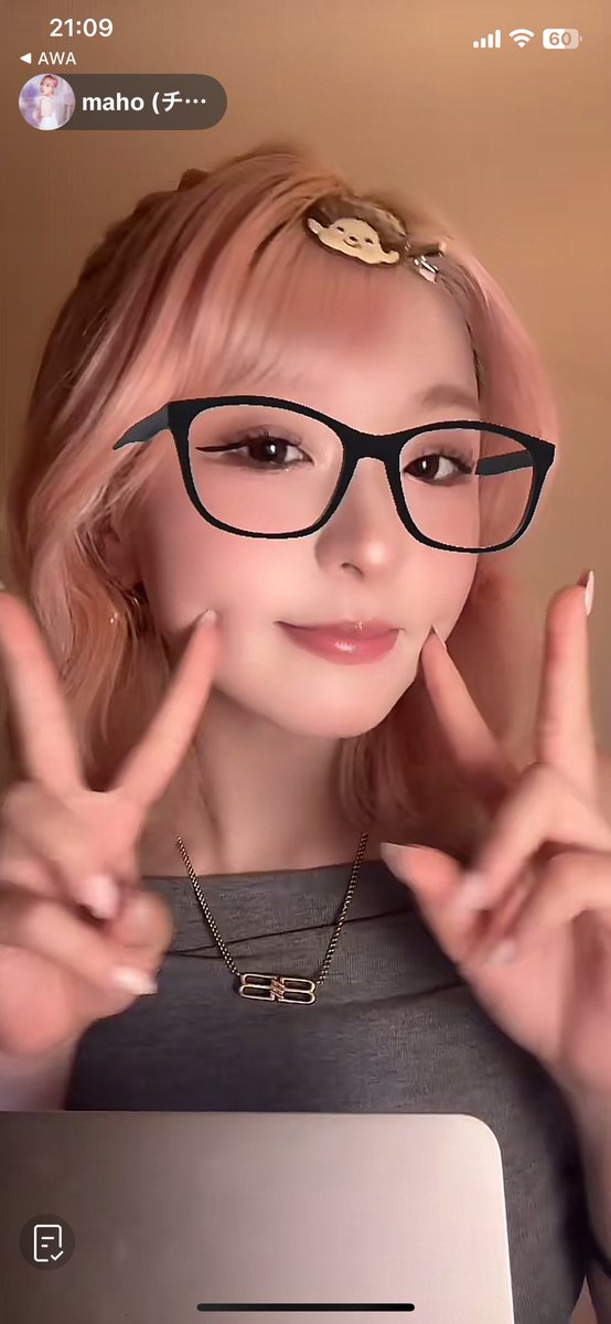 Id17CPkqu871's tweet photo. Chegoのmahoちゃん🥰
配信でめちゃ名前呼んでくれた!嬉し🥰
恋のElectricほんと好き〜何回もリピートして聴いちゃう歌🎤
生歌聴きたいね〜😆
5/15メンバーのkotoneちゃんの生誕ライブで会えるの楽しみにしてるにょ🥰
表情が尊すぎる可愛い写真😍
#Chego
#maho https://t.co/UcPHIjb3m4