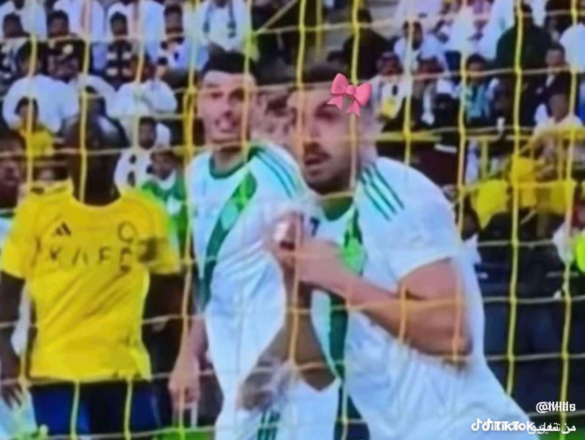 عبدالعزيز tweet media