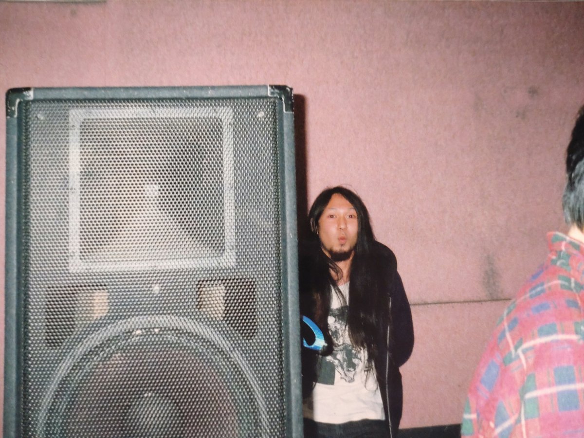 shipyards_jp's tweet photo. shipyards4ヶ月ぶりのライブは、私たちにとって大切な友達のためのパーティー。
ぜひお誘い合わせのうえお越しください。
5/24sun吉祥寺daydream
op/st 12:00/13:00
door¥2500

Forbear
GAME&amp;chips
CLASICKS
shipyards
おれ、夕子。
SLOW CRIMES
MY SOCIETY PISSED

DJ
blackhole
episode sounds https://t.co/X4O6yfTmCh