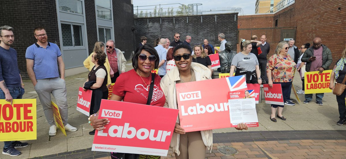 AnvawisEvent's tweet photo. Campaigning today in Knowsley alongside @LucyMPowell MPs, councillors and candidate for General Election. Strong conversations, real community engagement .
#VoteLabour #Knowsley #StrongerTogether @LabourParty #GeneralElection #CommunityFirst #LabourCampaign @WestDerbyCLP https://t.co/rlOIJLBqCI