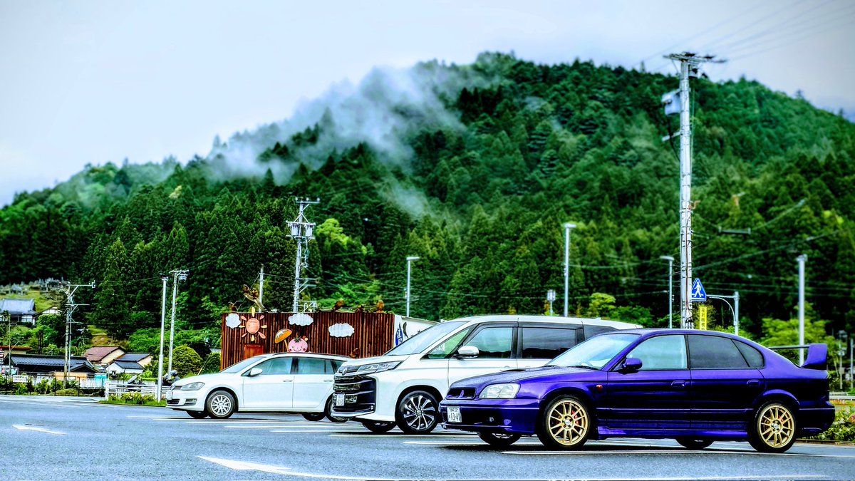 EC5ABE51999's tweet image. 山散策とモスバーガー୧⁠(⁠＾⁠ ⁠〰⁠ ⁠＾⁠)⁠୨
#レガシィ #SUBARU