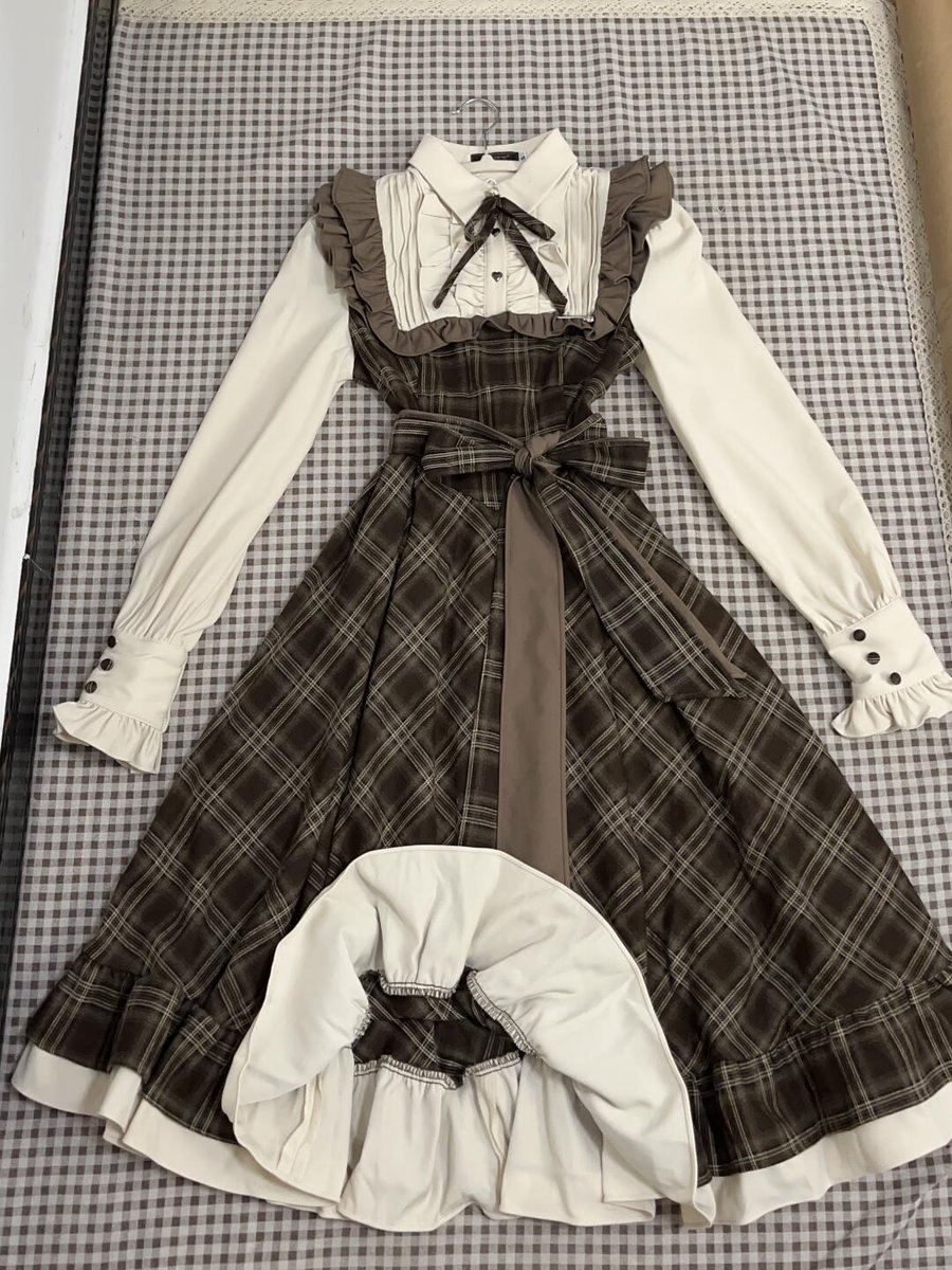 kaevlaa's tweet photo. your new go-to dress

a thread https://t.co/c0TpNKnmy6