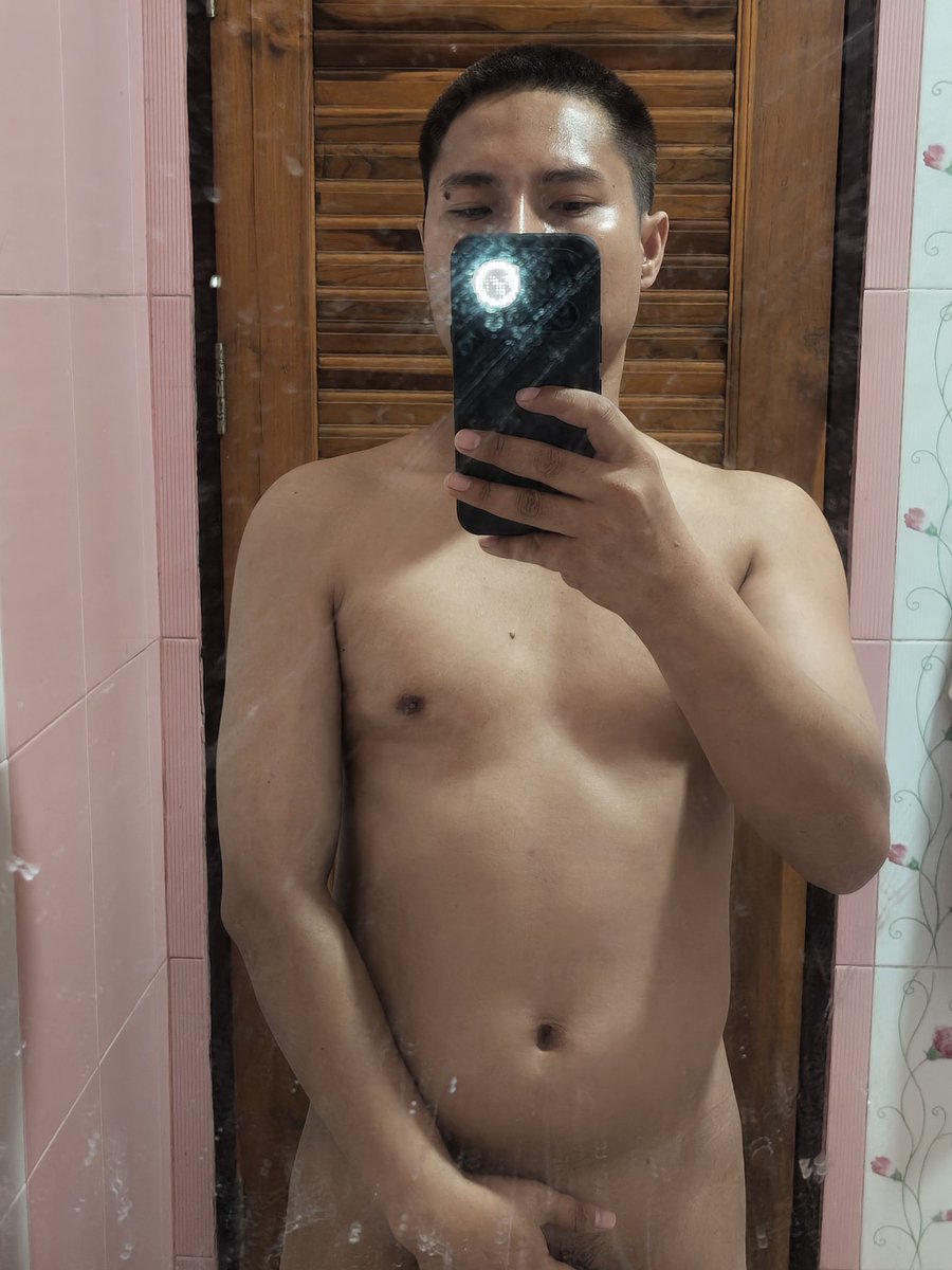 Avasky40's tweet photo. หมีหมู 😂 https://t.co/bzcwssGgug