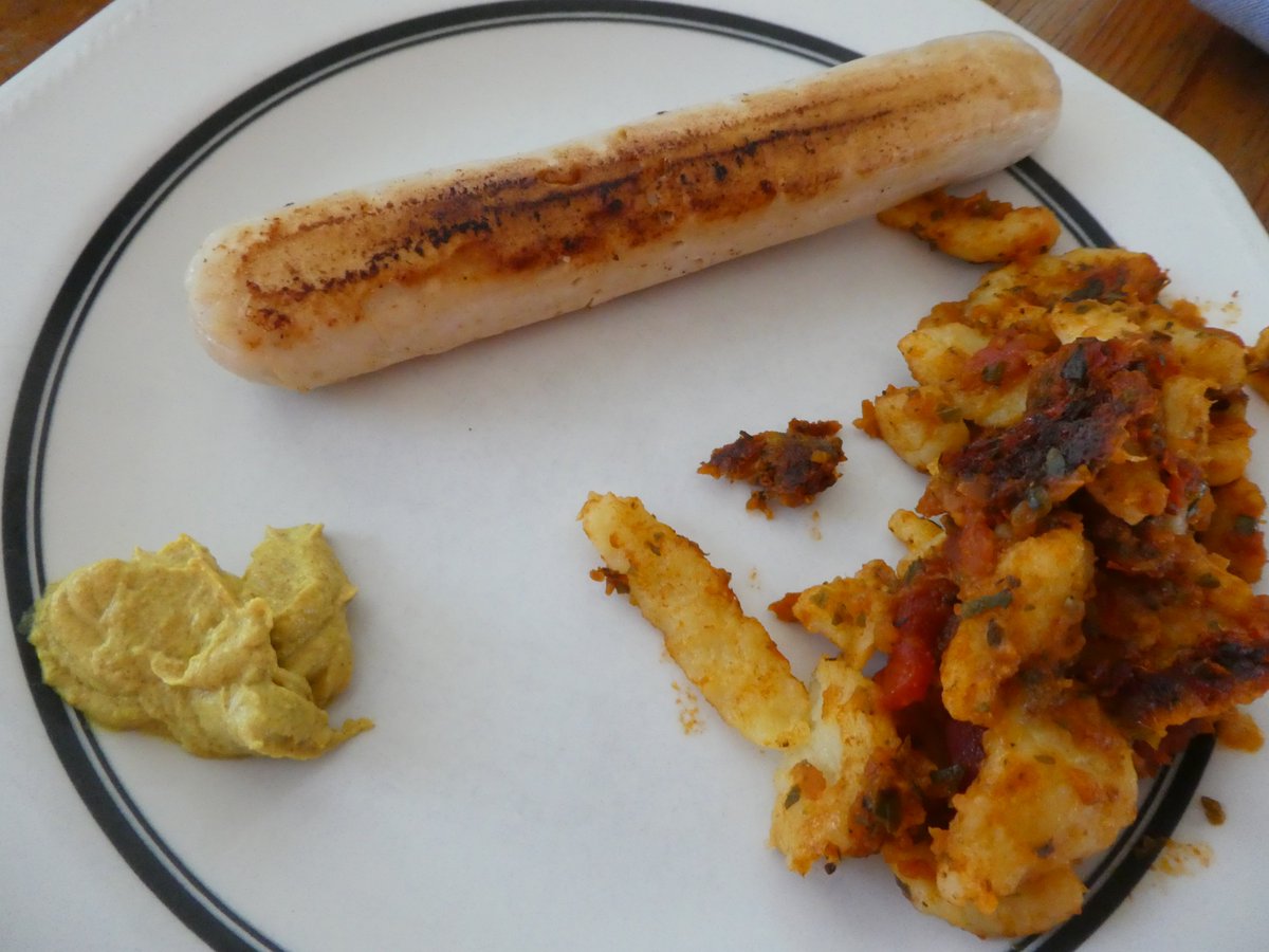 Katzenmensch4's tweet image. Restenwertung mit Wurst. #Vegan
Gestern Abend.