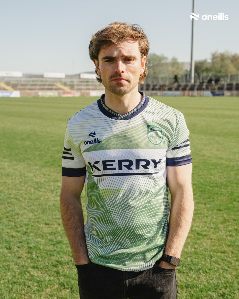 ONeills1918's tweet image. Kerry’s newest training jerseys have landed 👑 

Which one are you backing? 👀

Shop now:  bit.ly/4tW7KVm
 
#ONeills #ONeillsSportswear #GAA #Kerrygaa