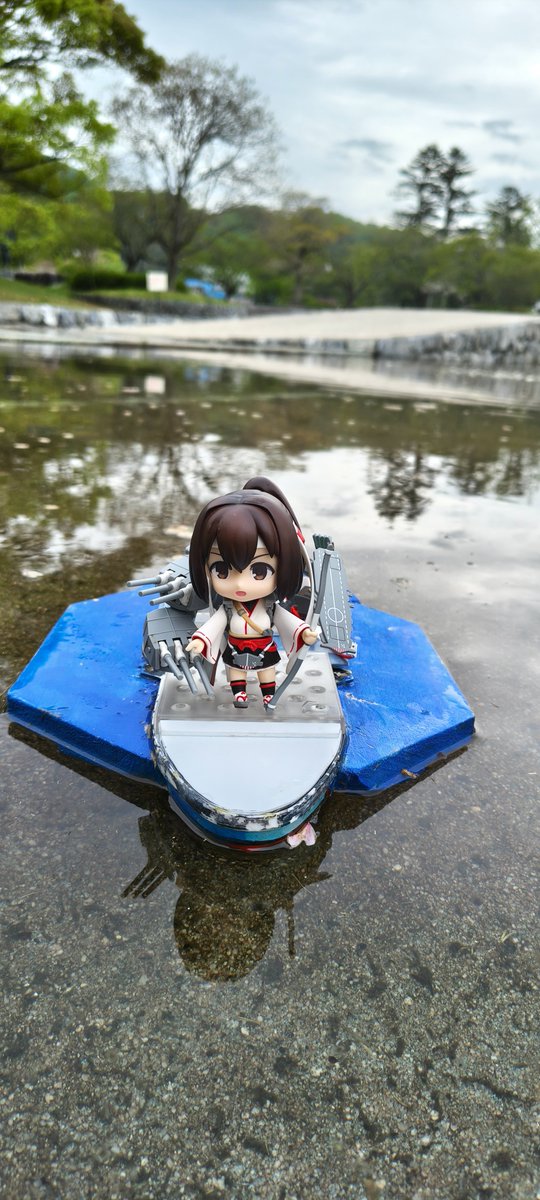 Tomo_A_7's tweet photo. #深夜のねんどろ撮影６０分一本勝負

4/30 お題：こんげつのしゃしん 遅刻
5/1 お題：こい ふらいんぐ

今月は大和池の予行演習したり、サッカーの応援に行ったり

そして、こいの仲間たちと良い席にて応援しました。

明日はいよいよ大和池本番です。楽しみ♪ https://t.co/P56rJTCgR1