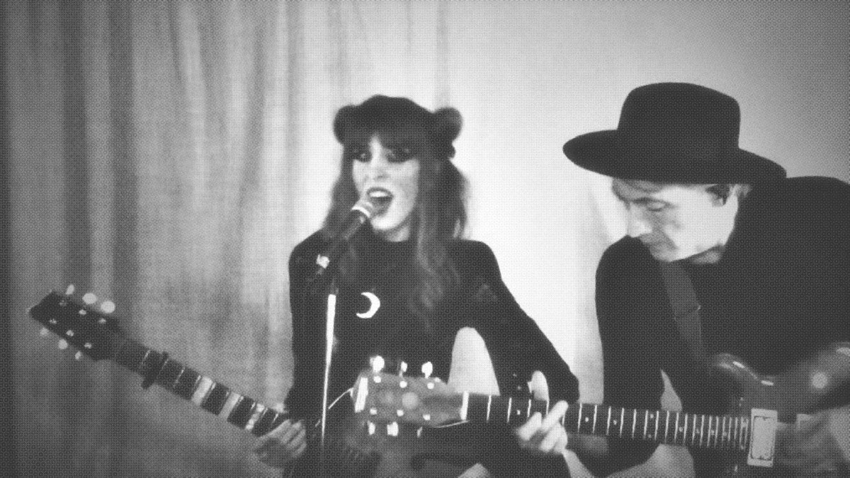 _rafando's tweet photo. In the pic, bringing last Wednesday show to a close with our #davidbowie cover of #themanwhosoldtheworld. Performing tracks past present &amp; future, great live energy exchange between us &amp; our brilliant supporters, BIG thanks as always. Raf and O ❤️🌟✨
#rafando #interplanetlive https://t.co/Cqan8CEG5z