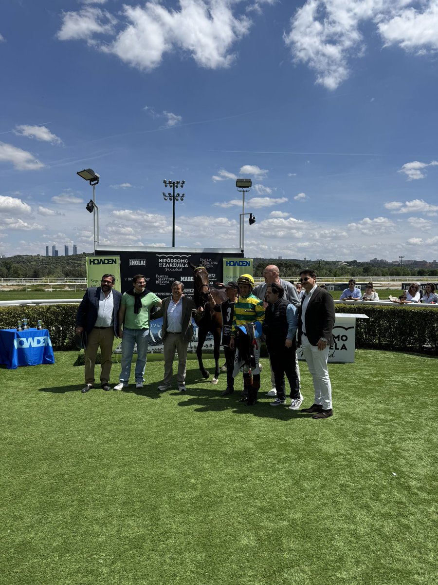 HipodromoMadrid's tweet photo. Quinta carrera: Premio Howden 

🥇 Delicada, Cuadra San José, preparación de @JCROSELLRACING y monta de @RicardoSousaFe 
🥈 Sikereti 
🥉 Florida Suite 

¡Enhorabuena a los ganadores!🏇🏆 https://t.co/EwSBuWbxvg