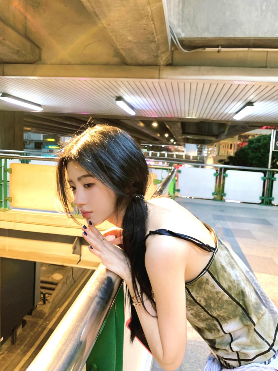 리내 tweet media