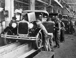 RKrivoFX's tweet photo. May 1, 1926 - Ford factory workers get 40-hour week https://t.co/IlNRR7w115 #History #Ford #F #FactoryWorkers #WorkWeek #40HourWorkWeek #Employment #Jobs #Labor #HenryFord https://t.co/b1FRJGhDhl
