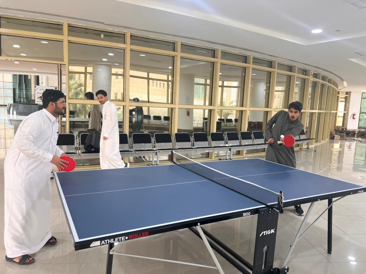 Arts_sciences_'s tweet photo. #فعاليات
 أقامت كلية العلوم والآداب #جامعة_نجران مجموعةً من الأنشطة الرياضية والترويحية، شملت الألعاب الإلكترونية وتنس الطاولة، وذلك يوم الخميس الموافق 30 أبريل، في مقر الكلية بالصالة الرياضية وواحة الطالب بعمادة شؤون الطلاب، وسط أجواءٍ تنافسية مميزة. https://t.co/dXGK8b977M