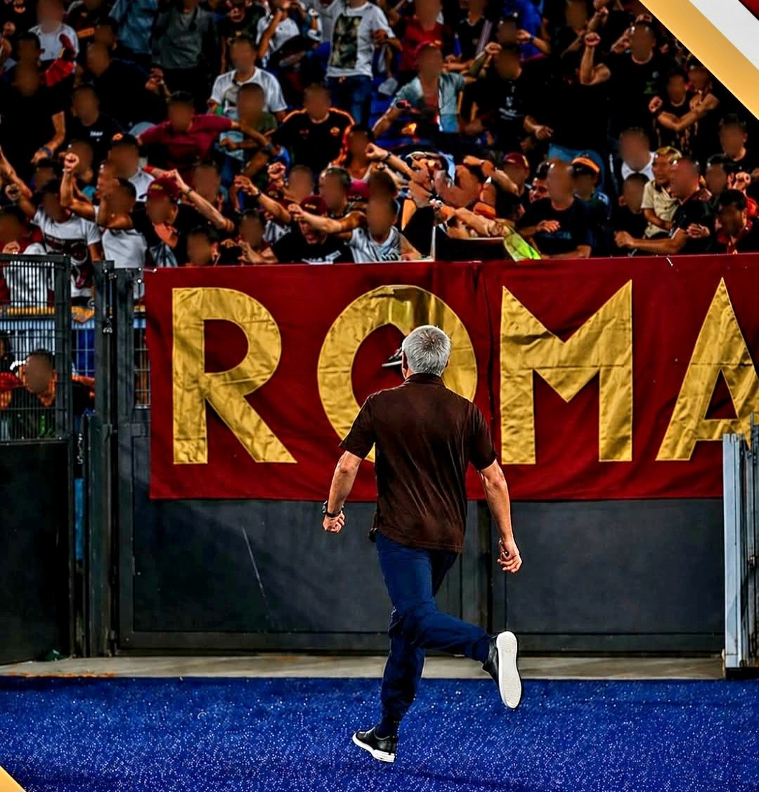 Er tempo nun te fa perde l'amichi 
Te fa capi quali so quelli veri
Te vojo bene josè💛❤️