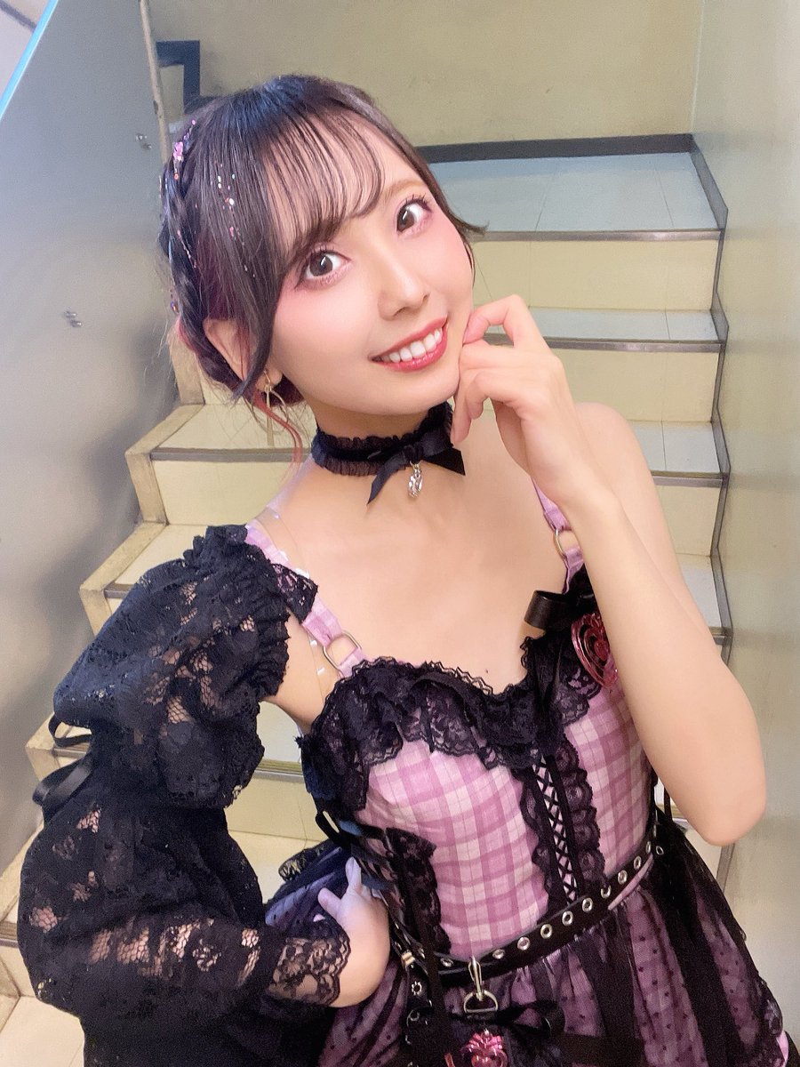 hoshizaki_kana's tweet photo. ＼ᐠ ￼￼配信少女ノ裏垢迷宮 ᐟ ／
Rag Drops LIVE『PROOF OF LIFE』

ありがとうございました！

彩家リイル役の星咲花那です💟

ネオンの歌声…ほんとうに最高でしたね✨
私もちょっぴりコーラスで参加させていただきました🎙️

これからも私たち6人はずっと一緒です♡
#ラグドロ 
#はのうら https://t.co/7nAETAPrWd