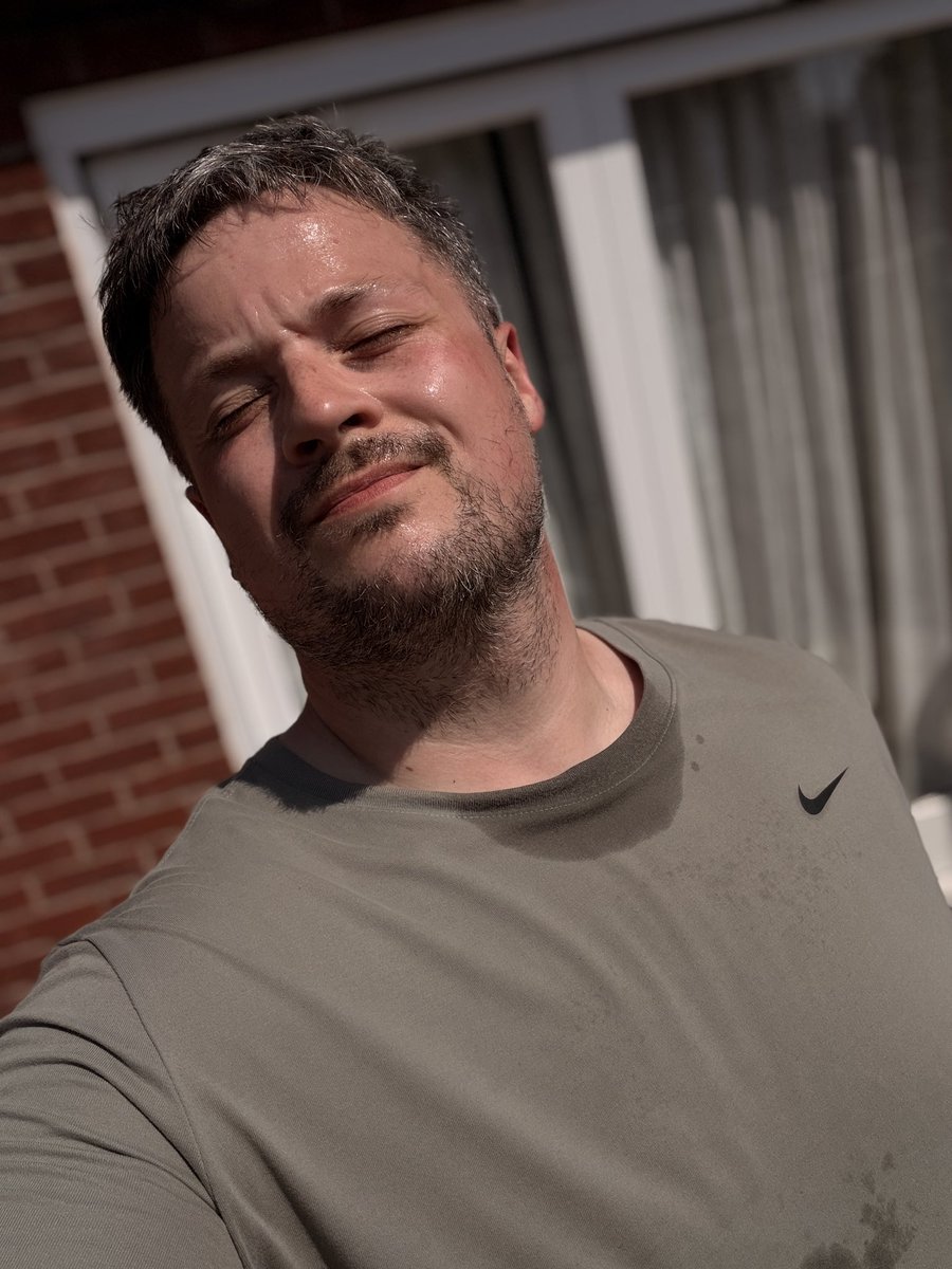 tedjburr's tweet photo. Chose to go on a run on my lunch break, absolutely not again. https://t.co/1DY1buunqf