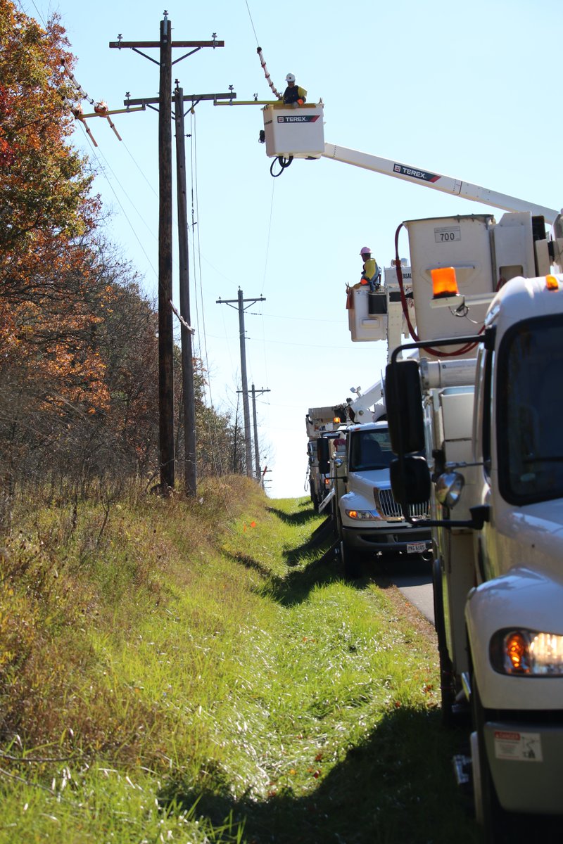 KAGE_Solutions's tweet image. Good projects are built on planning, communication, and execution. Respect to the crews, PMs, coordinators, and operators closing out the week strong.

#Construction #Utilities #KAGESolutions