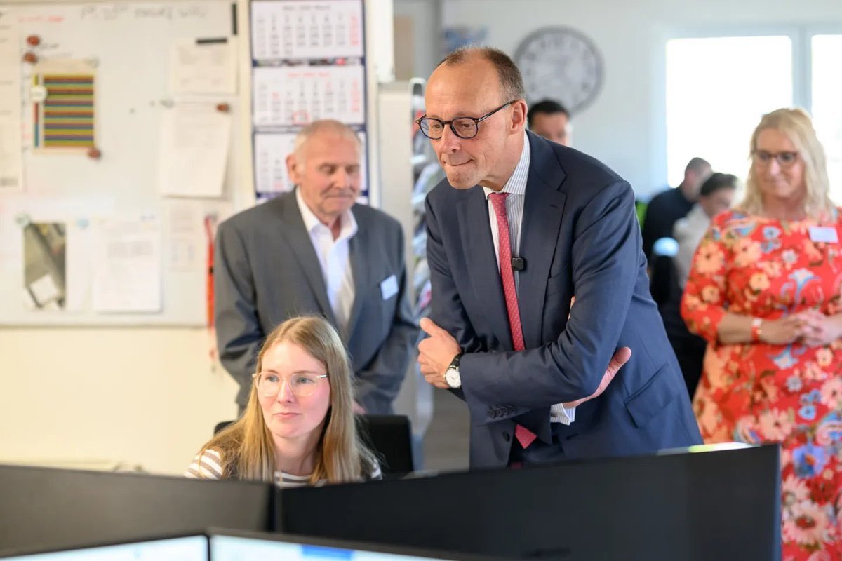 451, Lasse tweet media