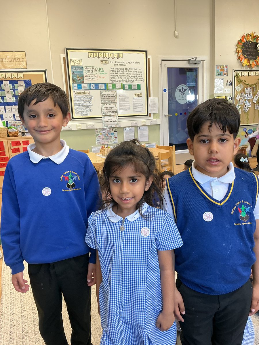 carltonj_i's tweet image. Year 1 shoots became official Wonderdome space explorers. They learnt about the different missions that had taken place in space and what the plans for the future missions are. #spaceday #spaceshuttle #artemis