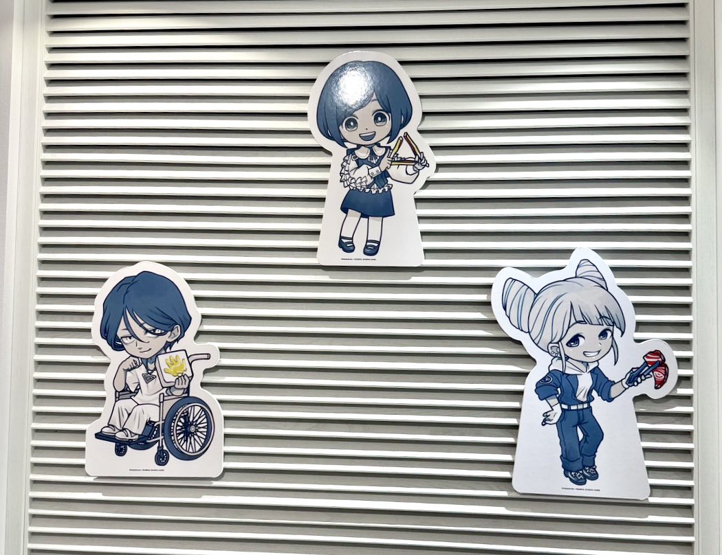 ミニキャライラスト担当させて頂いた
【『都市伝説解体センター』×SWEETS PARADISE  オカルト＆ダーク Mystery Tour Cafe】のグッズ事後通販が始まっております🪬
直接お越しいただけなかった方も是非この機会にお買い求め下さい！

（コラボ期間中の店内もとても素敵に飾って頂きました🫧）