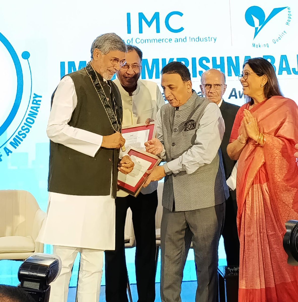 IMC_RBNQA's tweet photo. Excellence. Leadership. Impact.
IMC RBNQA 2025 celebrated organisations shaping a future-ready India.
IMC Juran Quality Medal awarded to Shri Kailash Satyarthi, conferred by Chief Guest Shri Sunil Gavaskar.
“Respect the process. Stay consistent. Never compromise on integrity.” https://t.co/DYC6pCm7pm