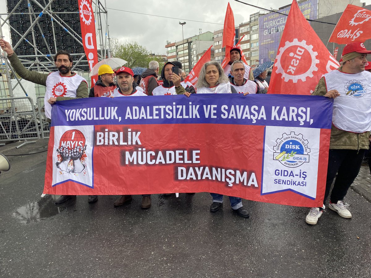 diskgidais's tweet photo. Yoksulluğa Sömürüye Savaşa karşı yurdun dört bir yanında #1Mayıs'ta alanlarına çıktık

Yaşasın 1 Mayıs
İşçiler Birleşir Bu Düzen Değişir

📍İstanbul/Kadıköy https://t.co/6RZEyakQn2