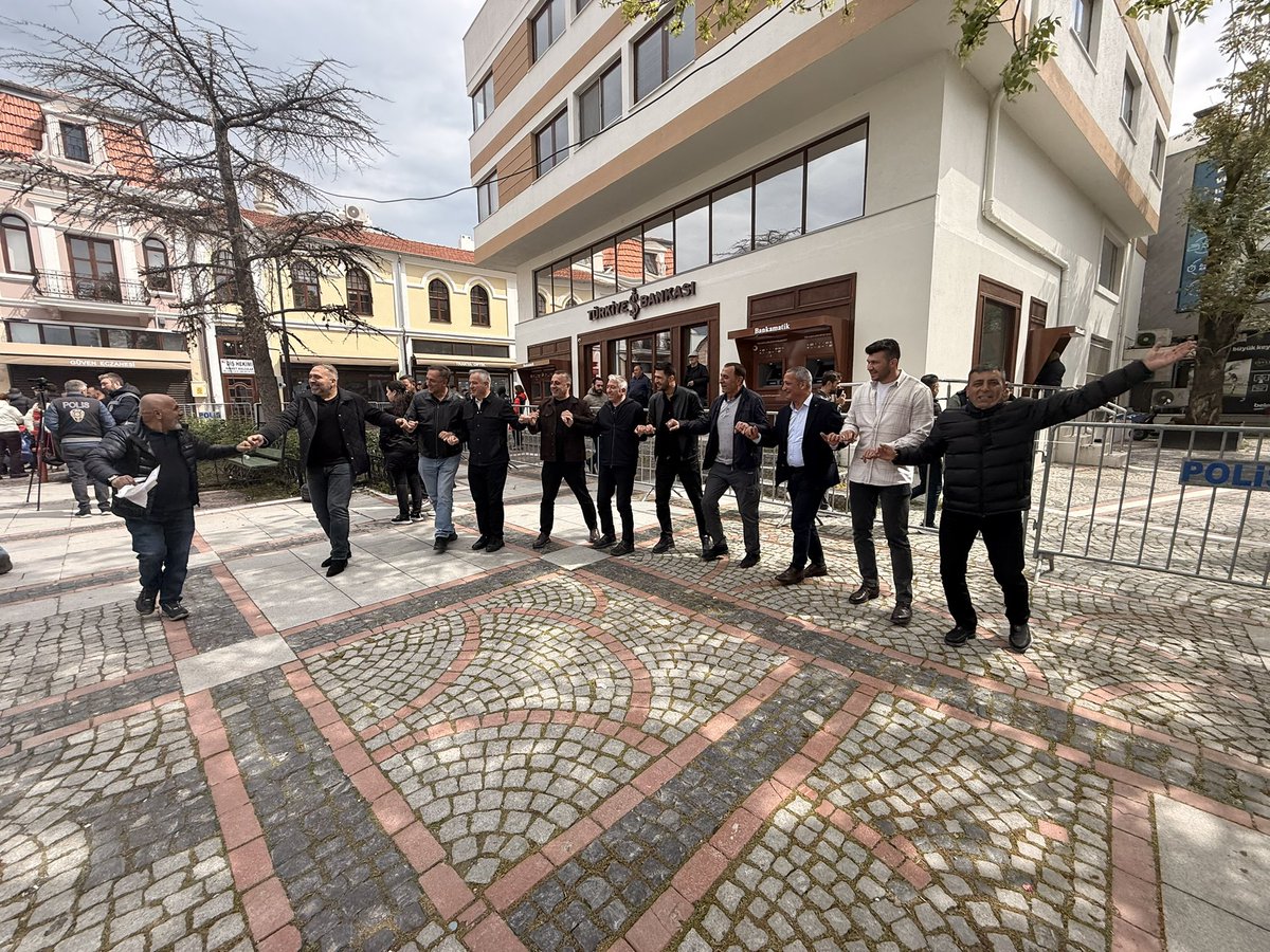 demiryolis tweet media