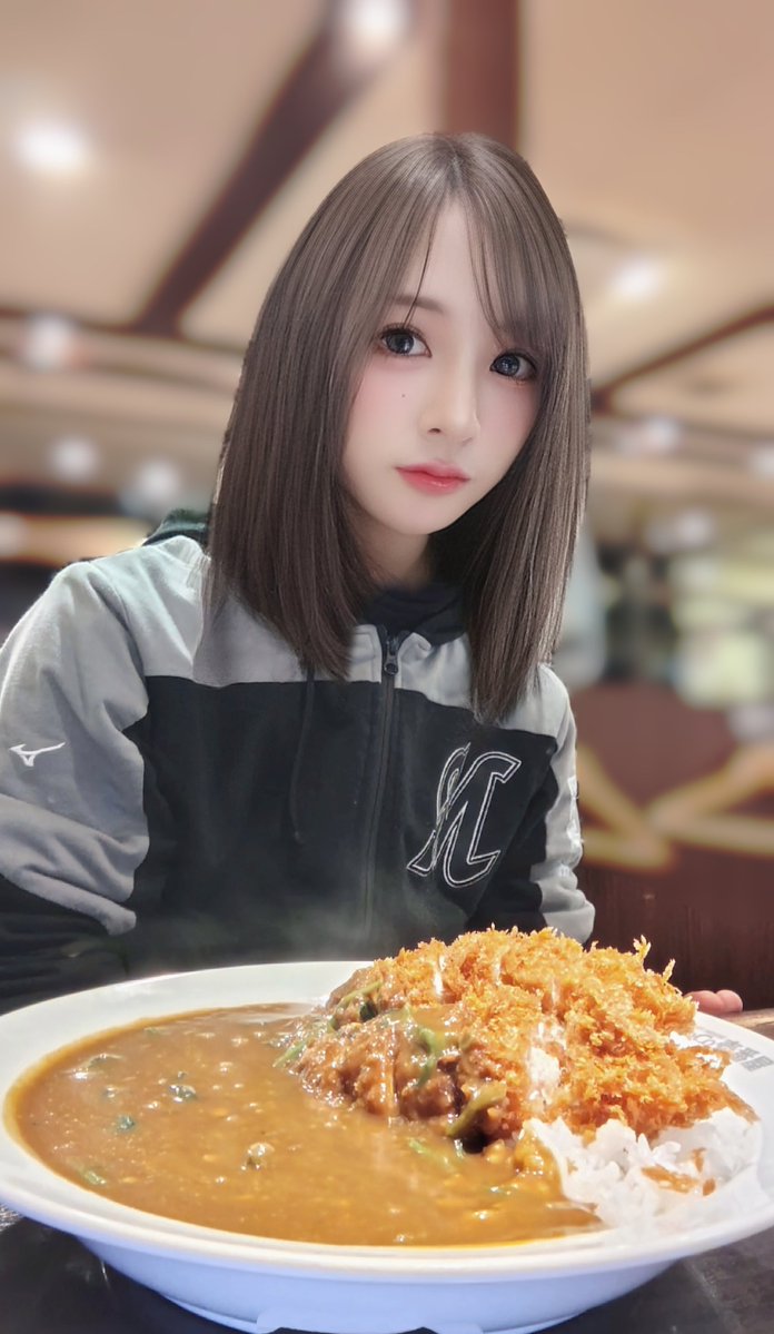 小山 瑠南 tweet media