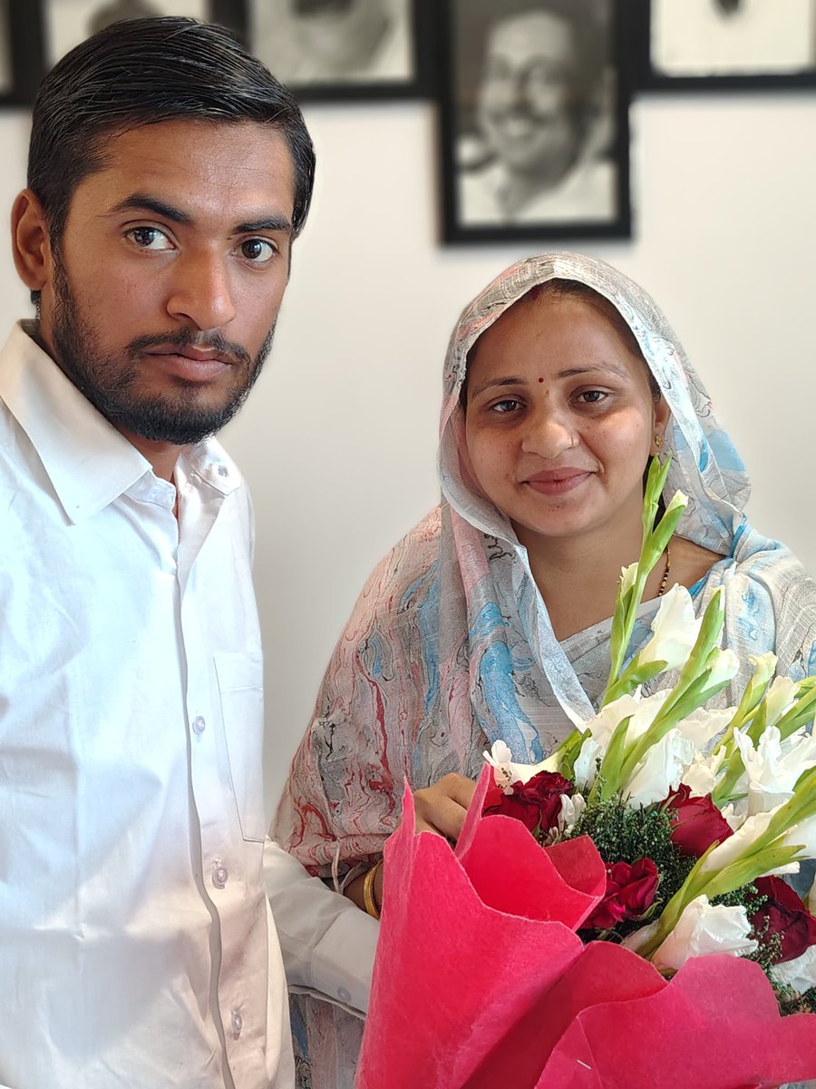ShaktiM31INC's tweet photo. राजस्थान भरतपुर से युवा सांसद, बहन संजना जाटव जी को जन्मदिवस की बहुत बहुत बधाई एवं शुभकामनाएँ l 

आपके अच्छे स्वास्थ्य, खुशहाल एवं दीर्घायु जीवन की कामना करता हूँ ।
@IncSanjanajatav https://t.co/FKp6NMaaKD