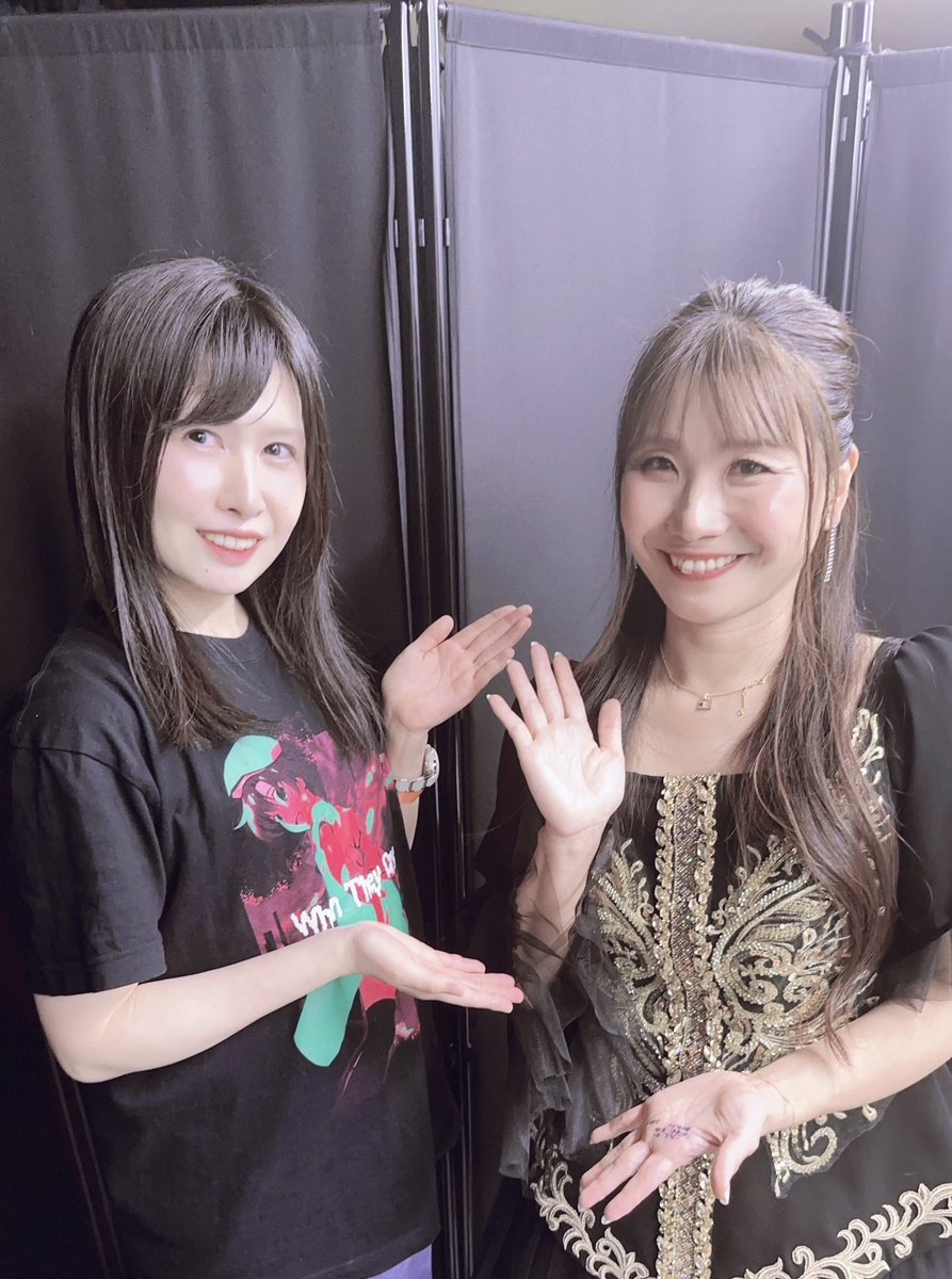 ayane_peace's tweet photo. 素敵な時間を
ありがとうございました🎤
海外からも嬉しかったです✨
DJのみなさんもありがとうございました🎶

タマキさんと📸💫
いつも盛り上げてくださり
嬉しいです♡
またご一緒できますように🌟

#アンセムアキバ
 #全芸連 https://t.co/5aKsh6k5vW