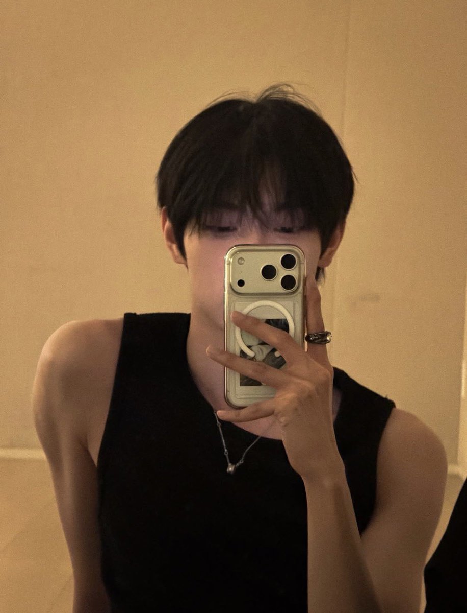 냐미 tweet media
