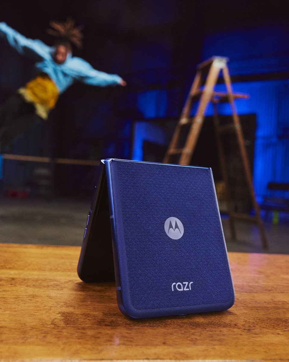 motorola tweet media