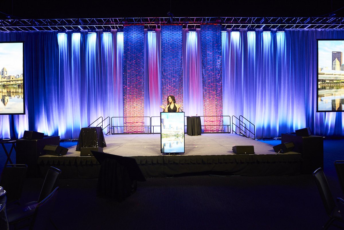 3REPAV's tweet image. ✨Lighting makes a huge impact when given the chance to shine… see what we did there? ✨
.
.
#3REP #3REPAudioVideoLighting #Lighting #EventProduction #EventRigging #LightingDesign #CorporateEvents #PittsburghAVProduction #EventDesign #DavidLawrenceConventionCenter #DLCC