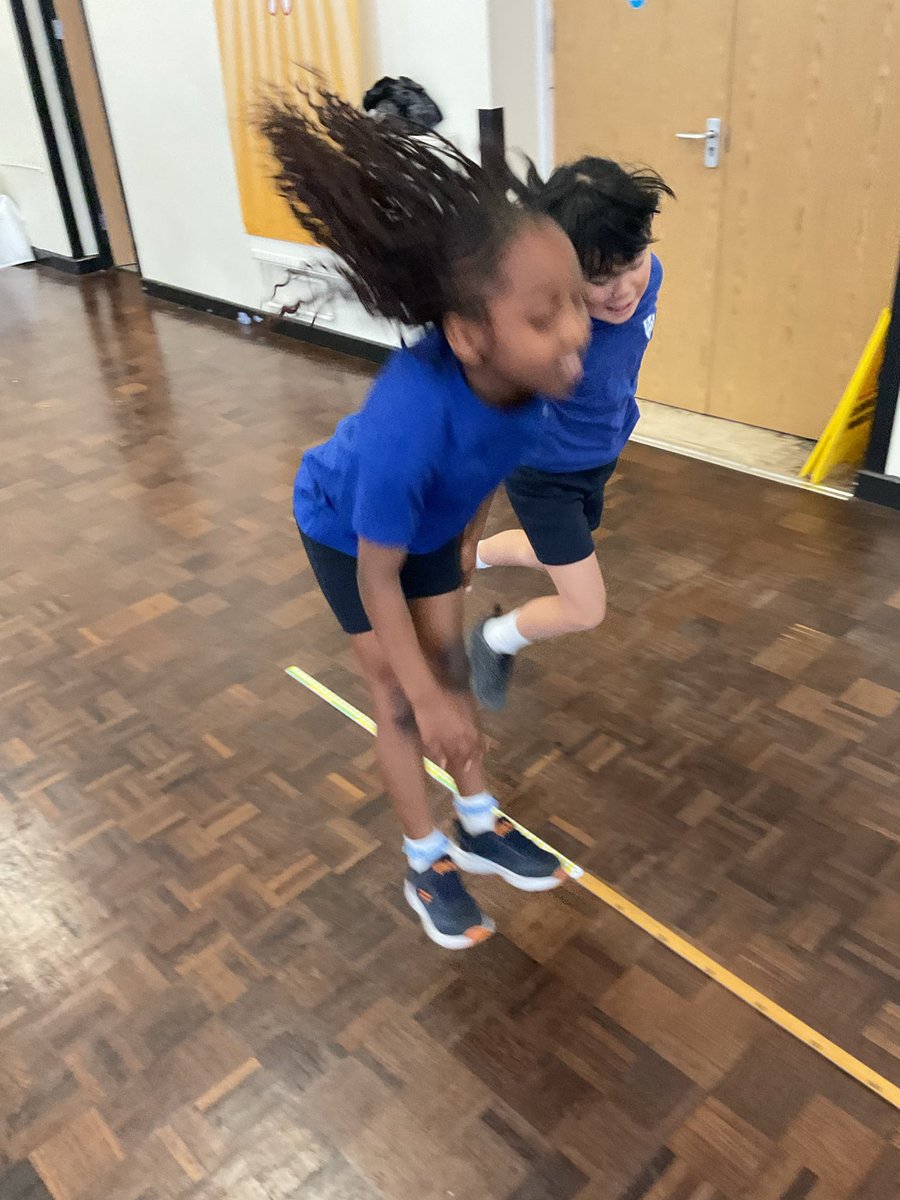 StJosephsCP's tweet image. In PE 3R have been focussing on their jumping. Taking off and landing on two feet #PE #Active60