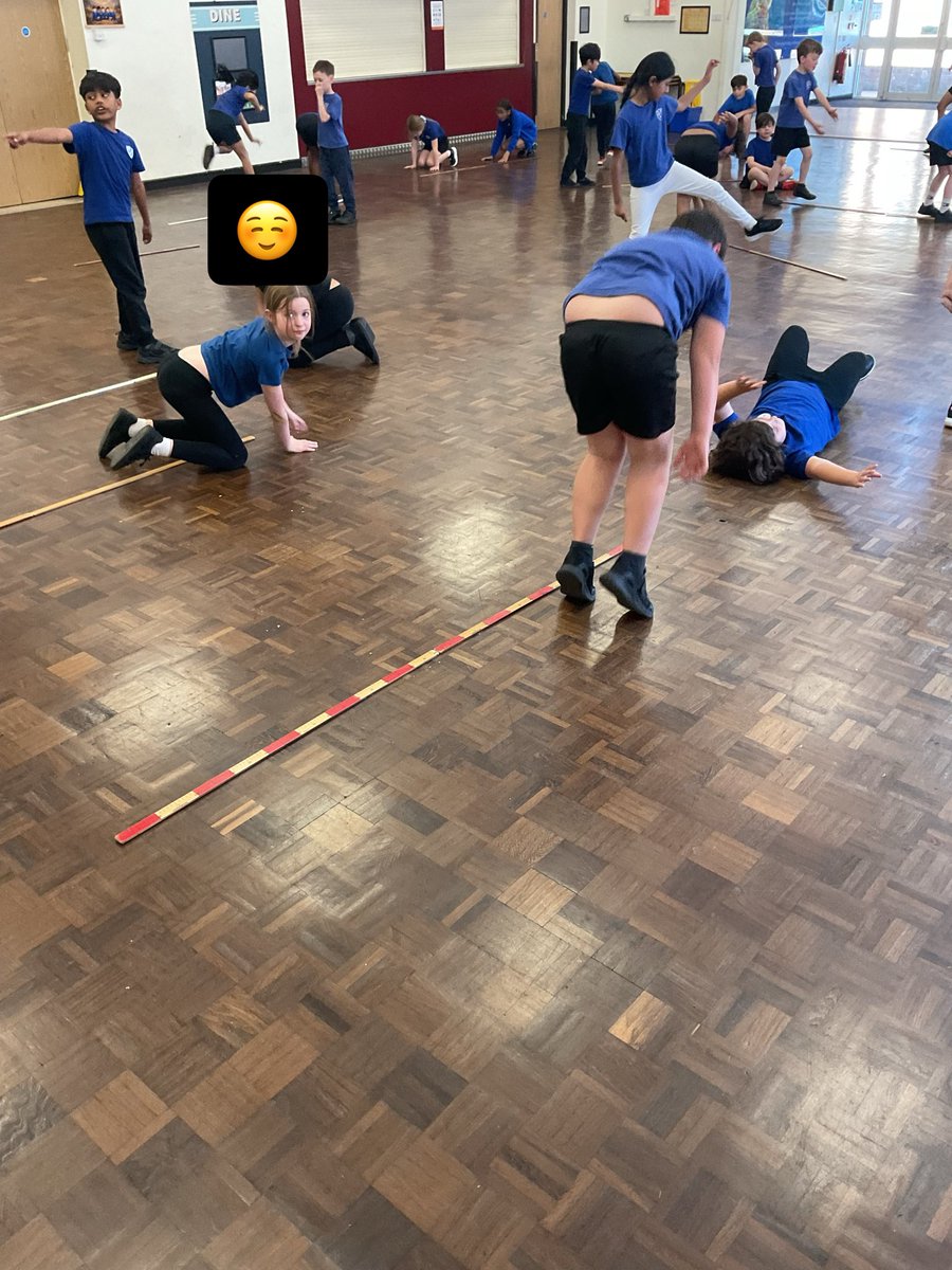 StJosephsCP's tweet image. In PE 3R have been focussing on their jumping. Taking off and landing on two feet #PE #Active60