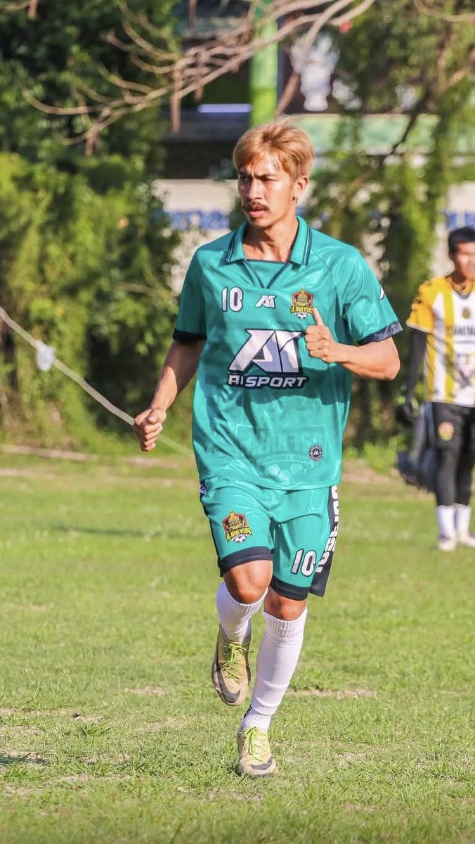 Mod_No.10🤍⚽ tweet media