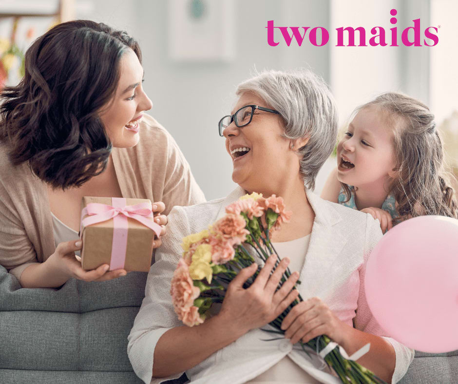 Two Maids tweet media