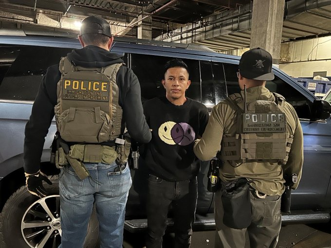 GuntherEagleman's tweet photo. 🚨 ICE & BORDER PATROL JUST SNATCHED ANOTHER MS-13-STYLE GANG MEMBER OFF OUR STREETS! 

El Centro Sector Intelligence Unit and ICE/ERO Los Angeles teamed up and nabbed a known fugitive, a Pandilla 18 Sureños gang member from El Salvador who thought he could hide out in America.

Wrong.

NICE agents went in and picked him up.
